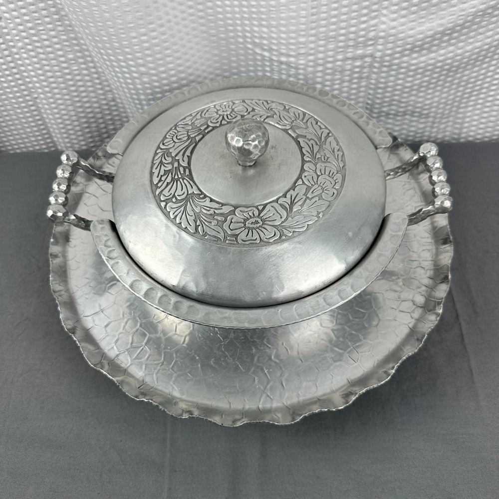 Vintage Everlast Metal Hand Forged Aluminum Serving Set